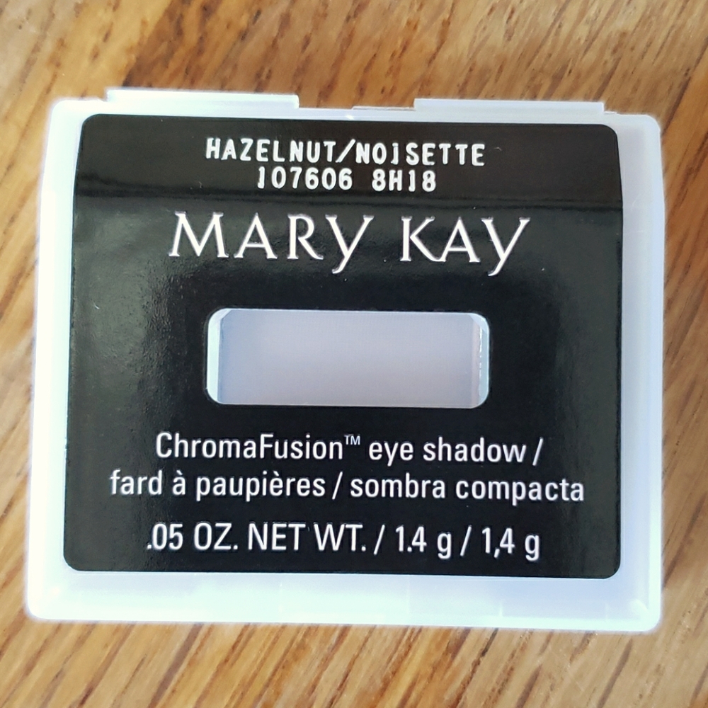 Mary‎ Kay Chroma Fusion Eye Shadow HAZELNUT